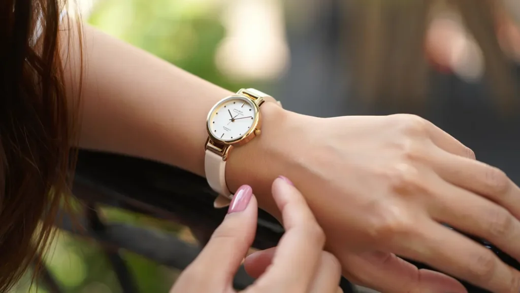 how tight should a watch be